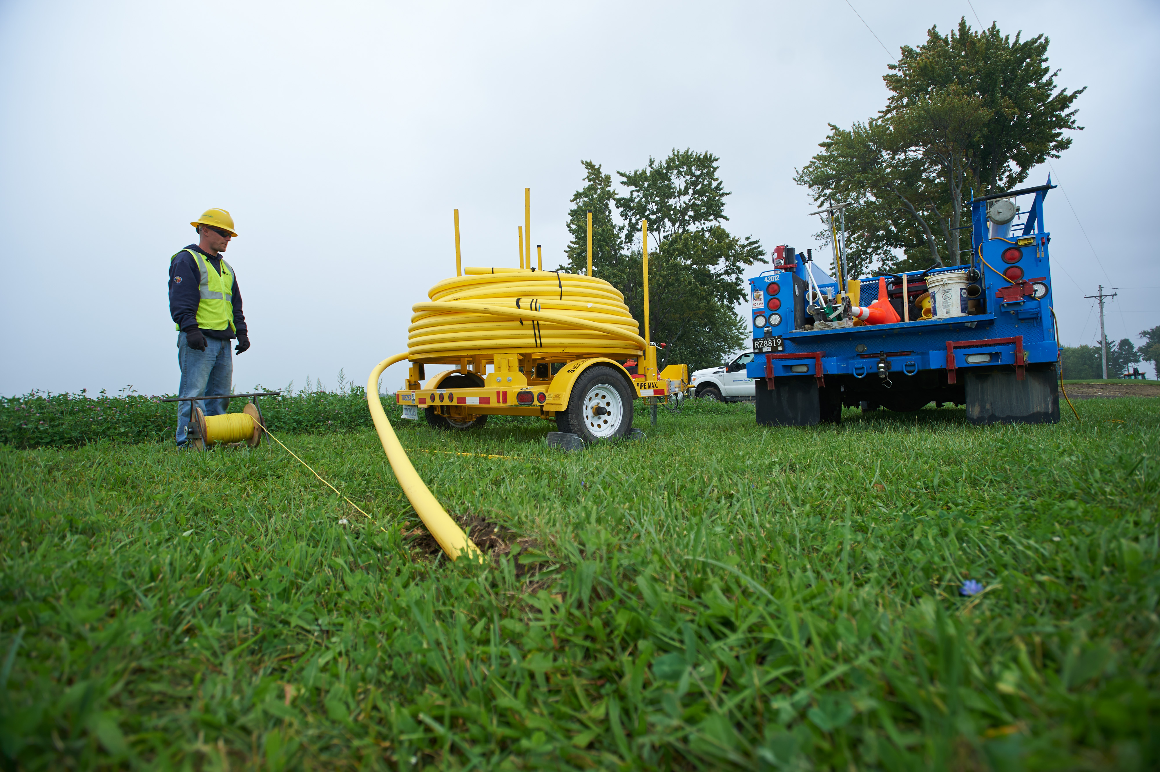 Plastic natural gas pipeline